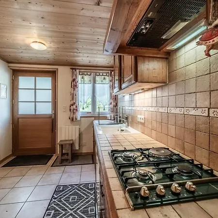 Ermena Appartement *